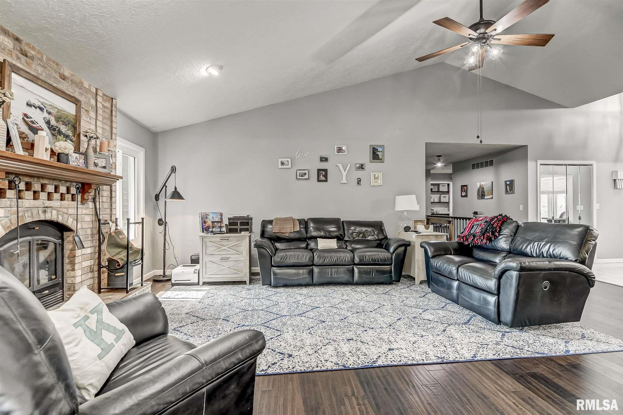 6380 Country Trail Rochester, IL 62563 - Photo 10 of 50