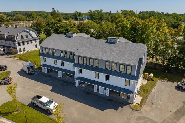 $1,450,000 | 22 Little Bay Drive, Dover, NH 03820