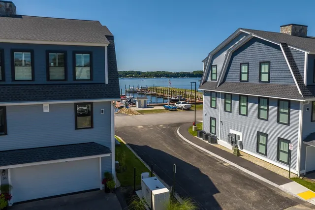 $1,450,000 | 22 Little Bay Drive, Dover, NH 03820