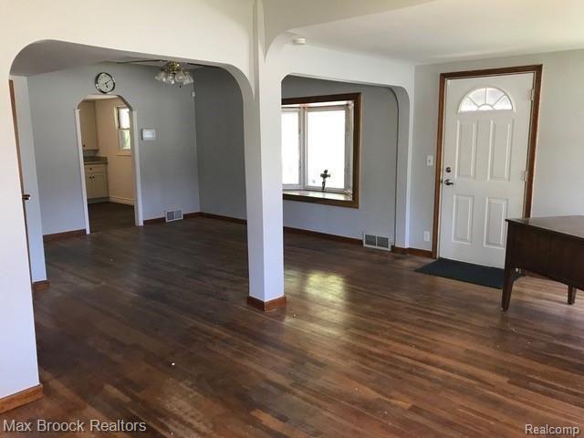 60080 Campground Road Washington, MI 48094 - Photo 2 of 22