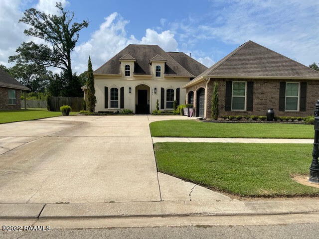 207 Timberland Ridge Boulevard Lafayette, LA 70507 - Photo 2 of 37 32