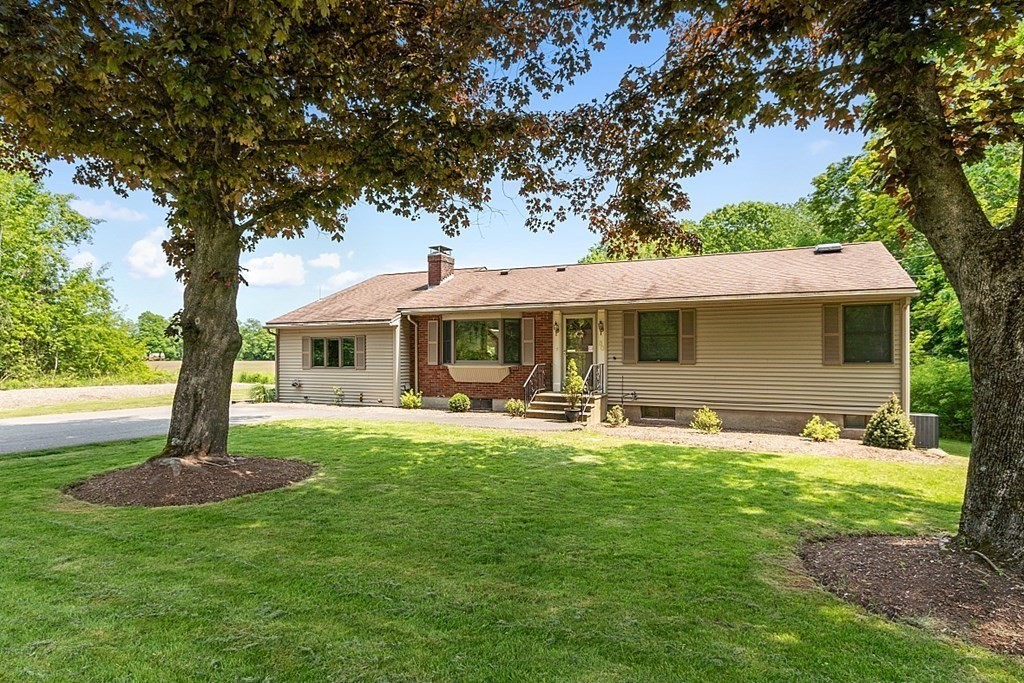 80 Deershorn Road Lancaster, MA 01523 - Photo 1 of 42 Gallery Image 1