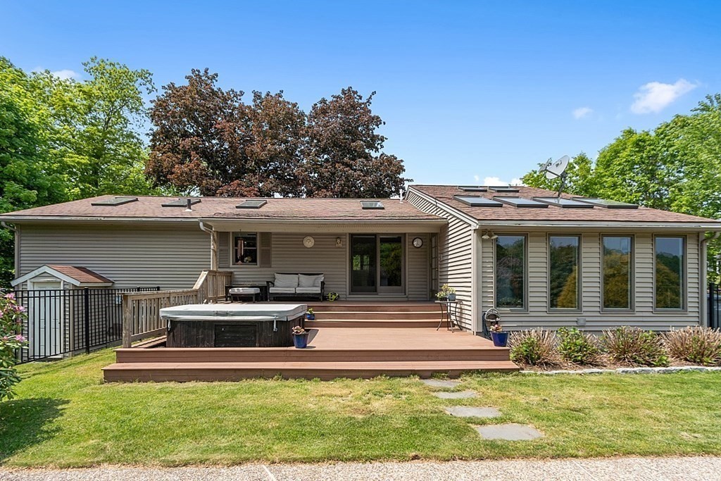 80 Deershorn Road Lancaster, MA 01523 - Photo 2 of 42 Gallery Image 2