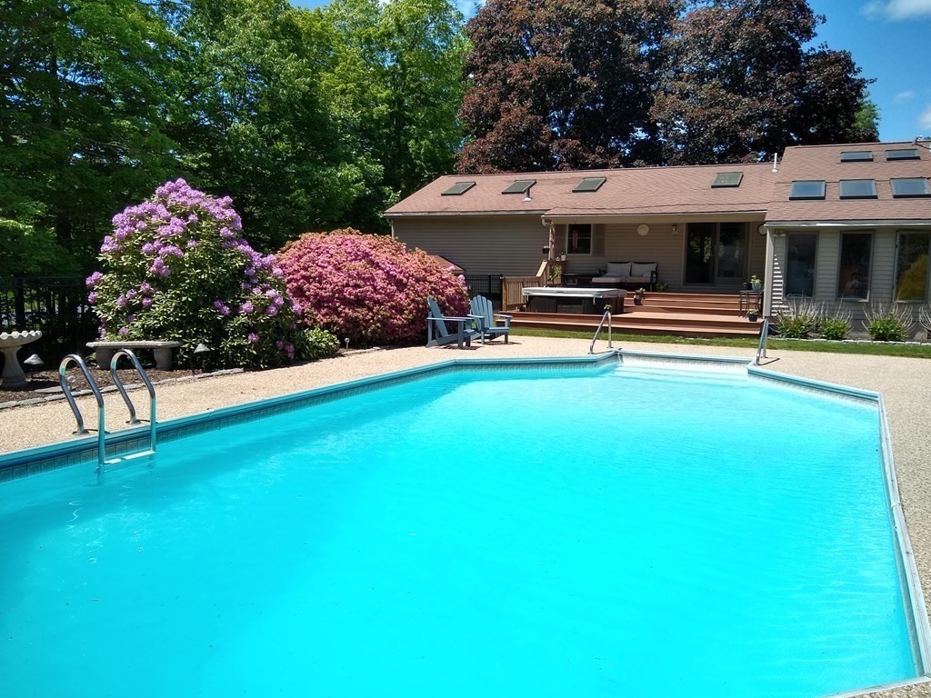 80 Deershorn Road Lancaster, MA 01523 - Photo 3 of 42 Gallery Image 3