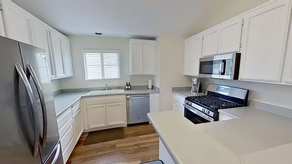 $5,200 | 3761 Greggory Way, Unit 3, Santa Barbara, CA 93105