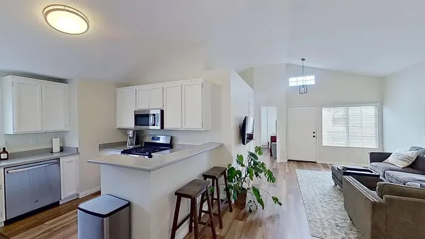 $5,200 | 3761 Greggory Way, Unit 3, Santa Barbara, CA 93105
