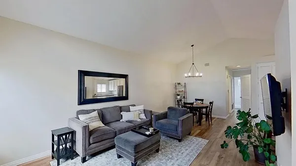 $5,200 | 3761 Greggory Way, Unit 3, Santa Barbara, CA 93105