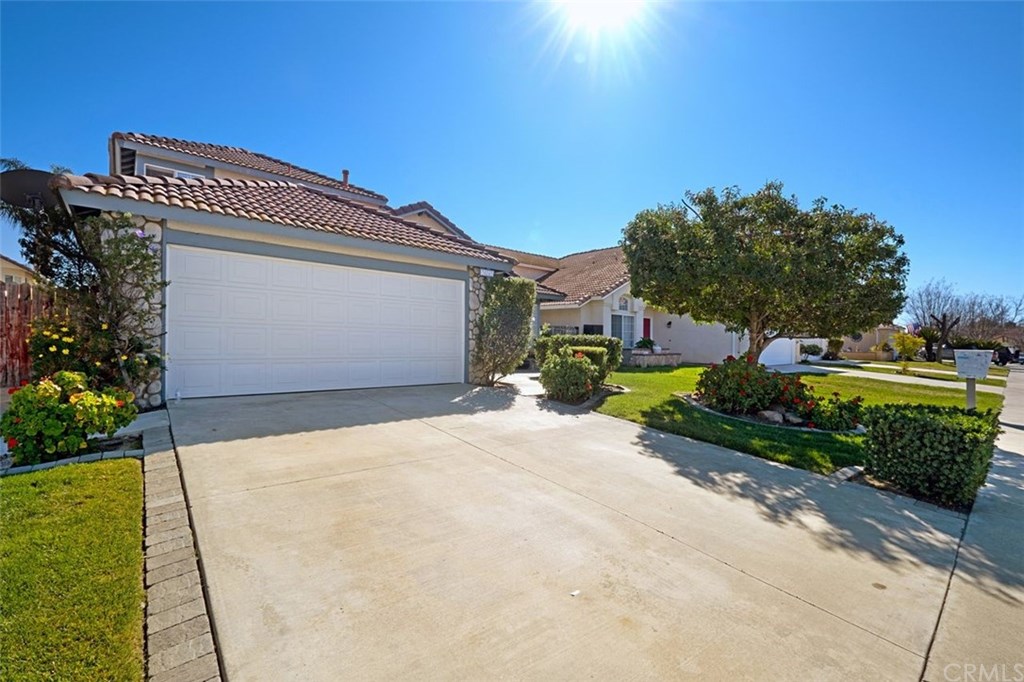 30247 Silver Ridge Court Temecula, CA 92591 - Photo 2 of 35