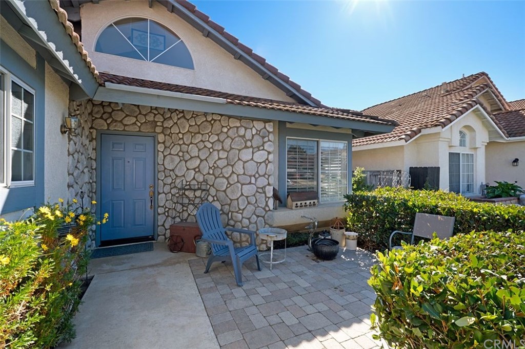 30247 Silver Ridge Court Temecula, CA 92591 - Photo 3 of 35