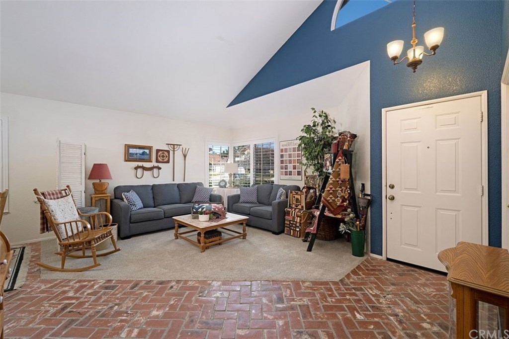 30247 Silver Ridge Court Temecula, CA 92591 - Photo 6 of 35