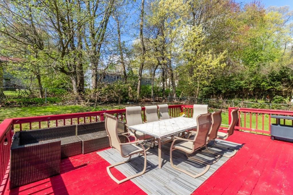 89 Fernandez Circle Randolph, MA 02368 - Photo 11 of 26