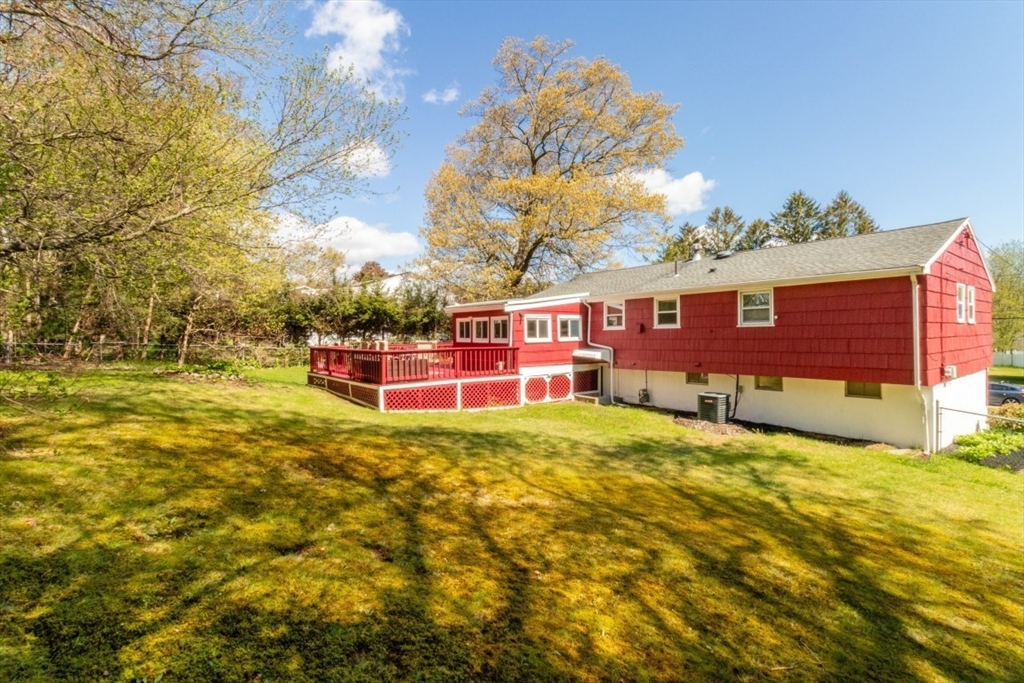 89 Fernandez Circle Randolph, MA 02368 - Photo 13 of 26