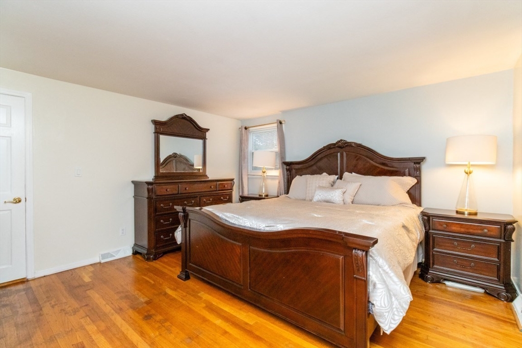 89 Fernandez Circle Randolph, MA 02368 - Photo 14 of 26