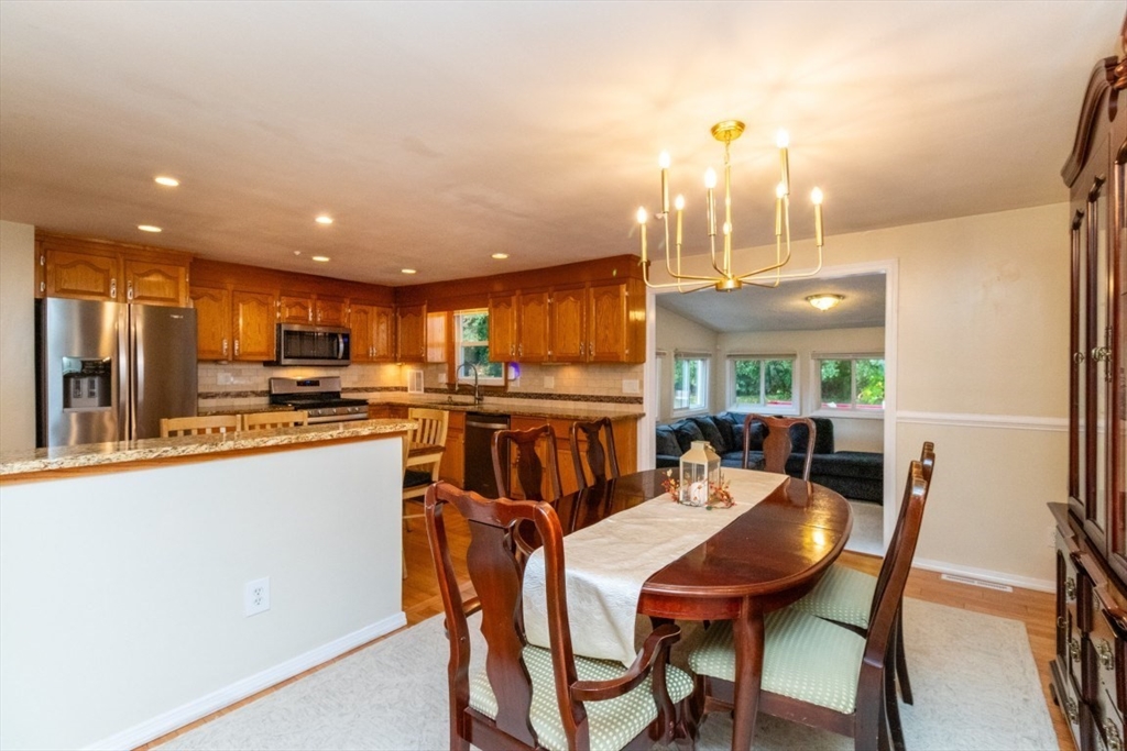 89 Fernandez Circle Randolph, MA 02368 - Photo 7 of 26