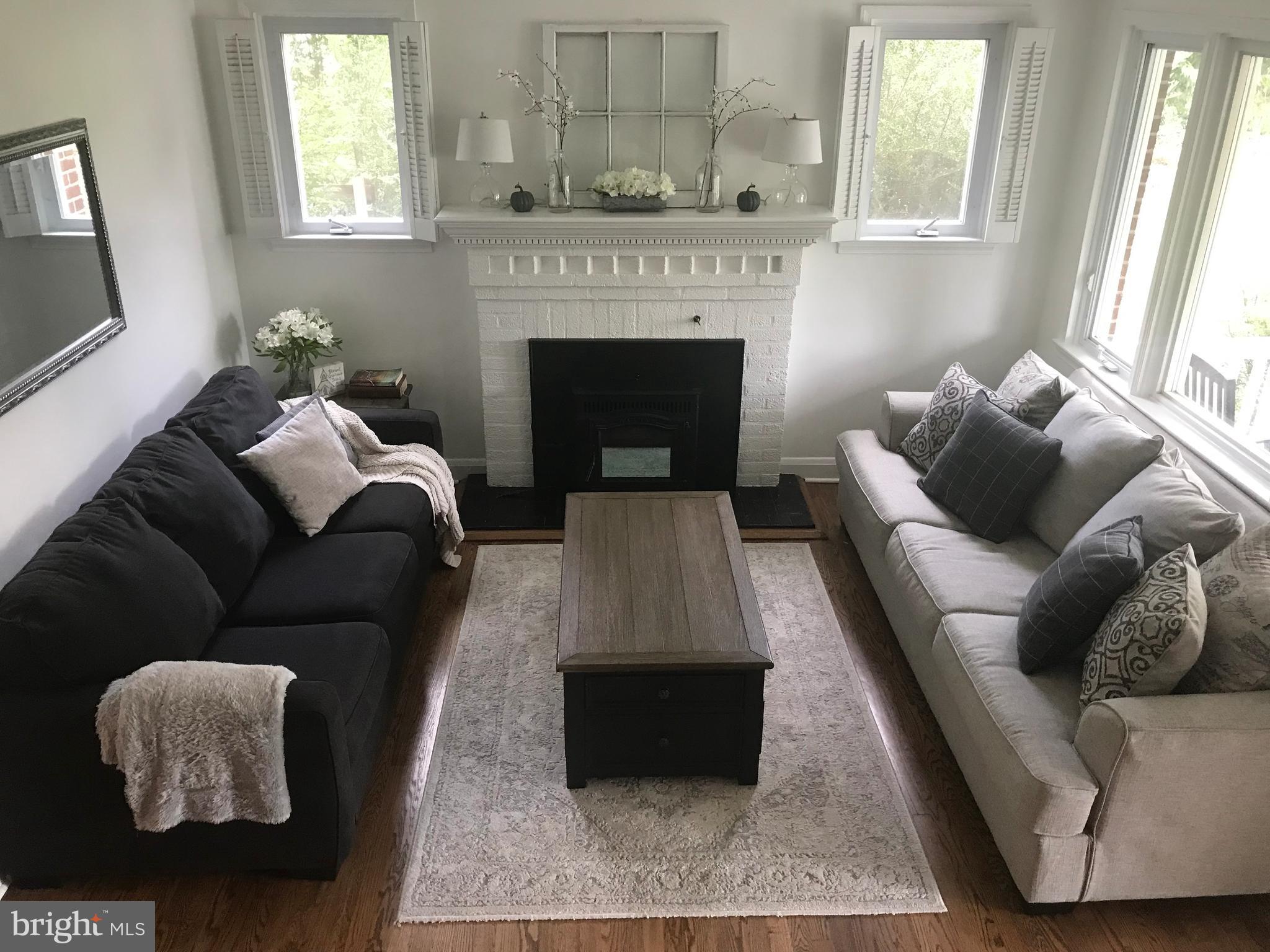 11715 Hillside Road Kingsville, MD 21087 - Photo 6 of 30 Living Room