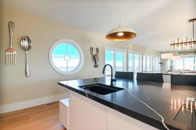 $3,675,000 | 7 Nubble Point, York, ME 03909