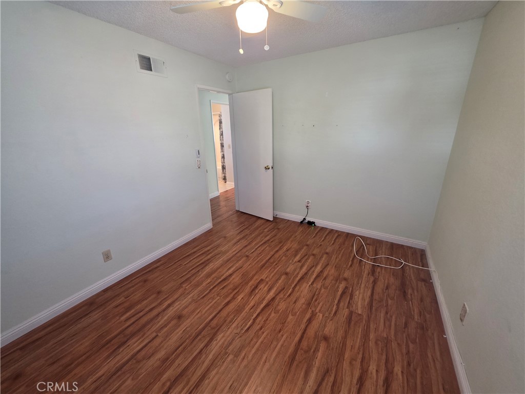 28012 Tupelo Ridge Drive Valencia, CA 91354 - Photo 16 of 26