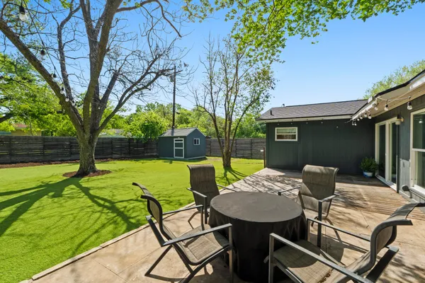 $695,000 | 5511 Delwood Drive, Austin, TX 78723