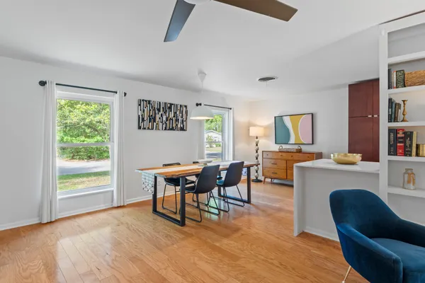 $695,000 | 5511 Delwood Drive, Austin, TX 78723