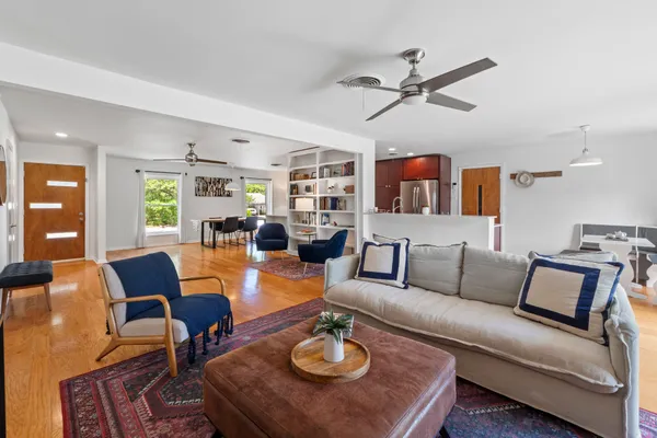 $695,000 | 5511 Delwood Drive, Austin, TX 78723