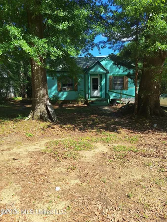 $27,000 | 627 South 6th Street, McComb, MS 39648