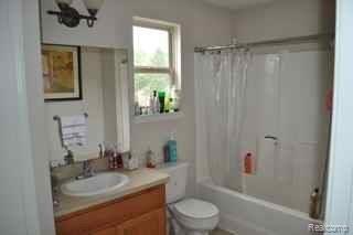 2876 Emmons Avenue Rochester, MI 48307 - Photo 12 of 21 DSC_0686.jpg