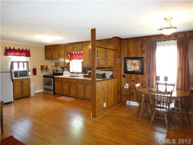 10225 Old Camden Road Midland, NC 28107 - Photo 9 of 16