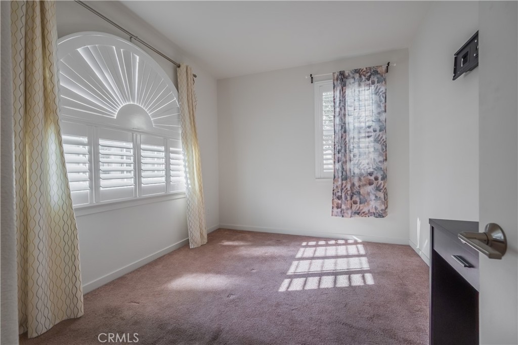 9513 Retreat Place Rancho Cucamonga, CA 91730 - Photo 15 of 49 a view of empty room with window
