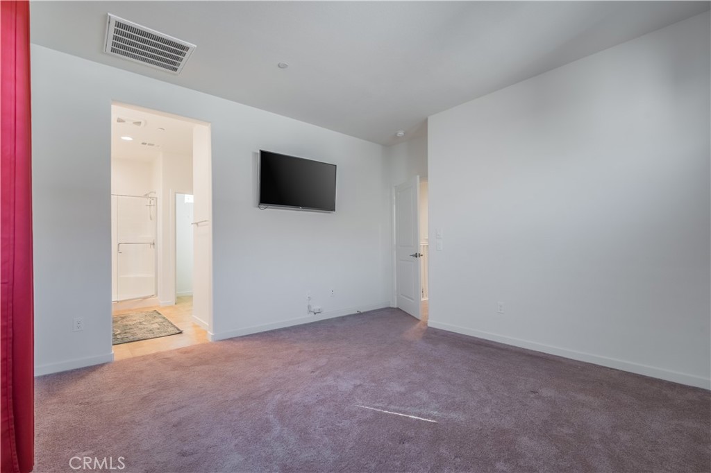 9513 Retreat Place Rancho Cucamonga, CA 91730 - Photo 19 of 49 a view of an empty room