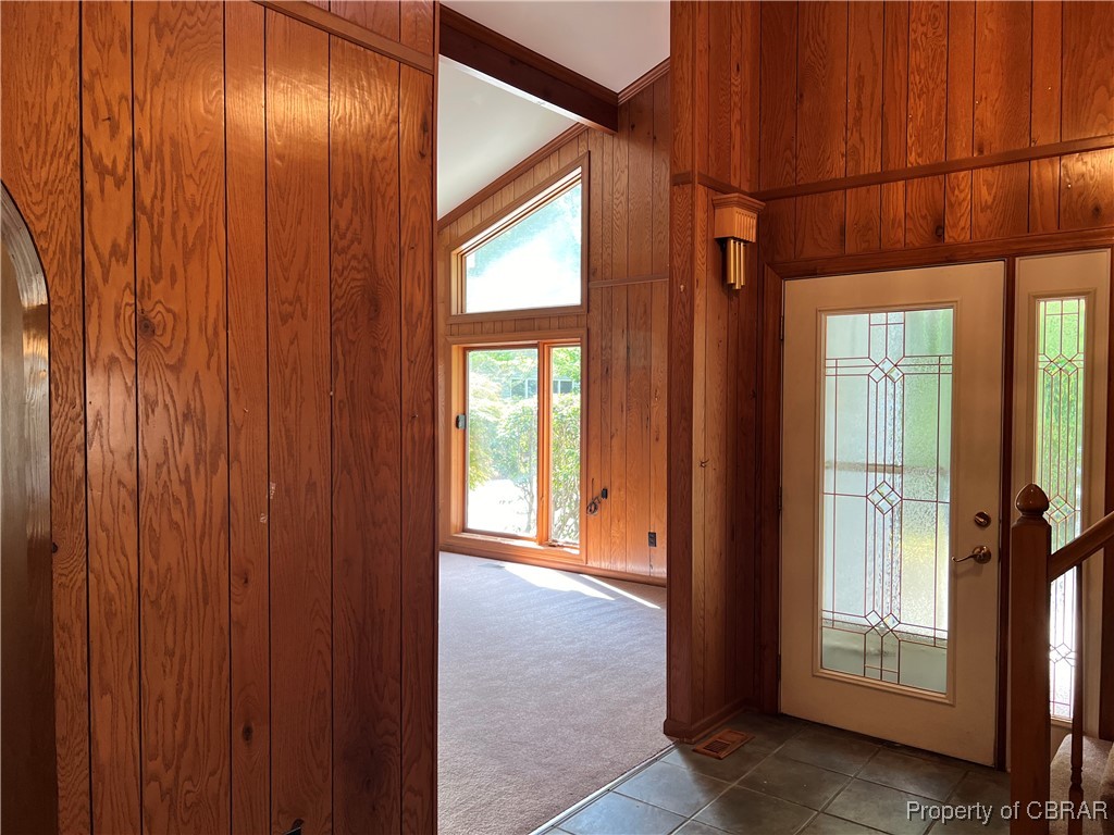 404 Wading Creek Road Dutton, VA 23050 - Photo 9 of 49 Foyer