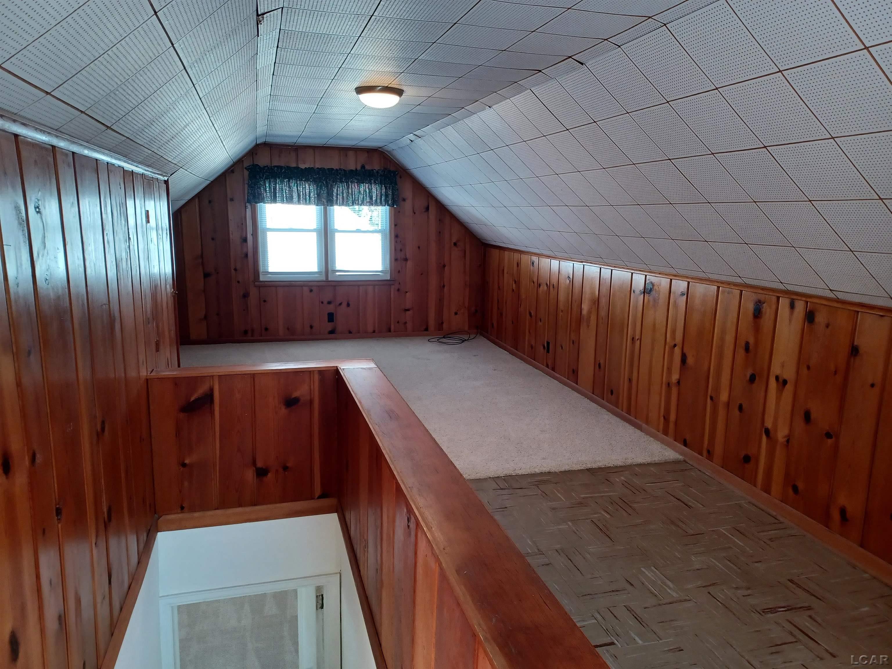 622 Springbrook Avenue Adrian, MI 49221 - Photo 13 of 23 50159508-a0ce8014-4eae-441a-9831-56f6dcf28b62.JPG