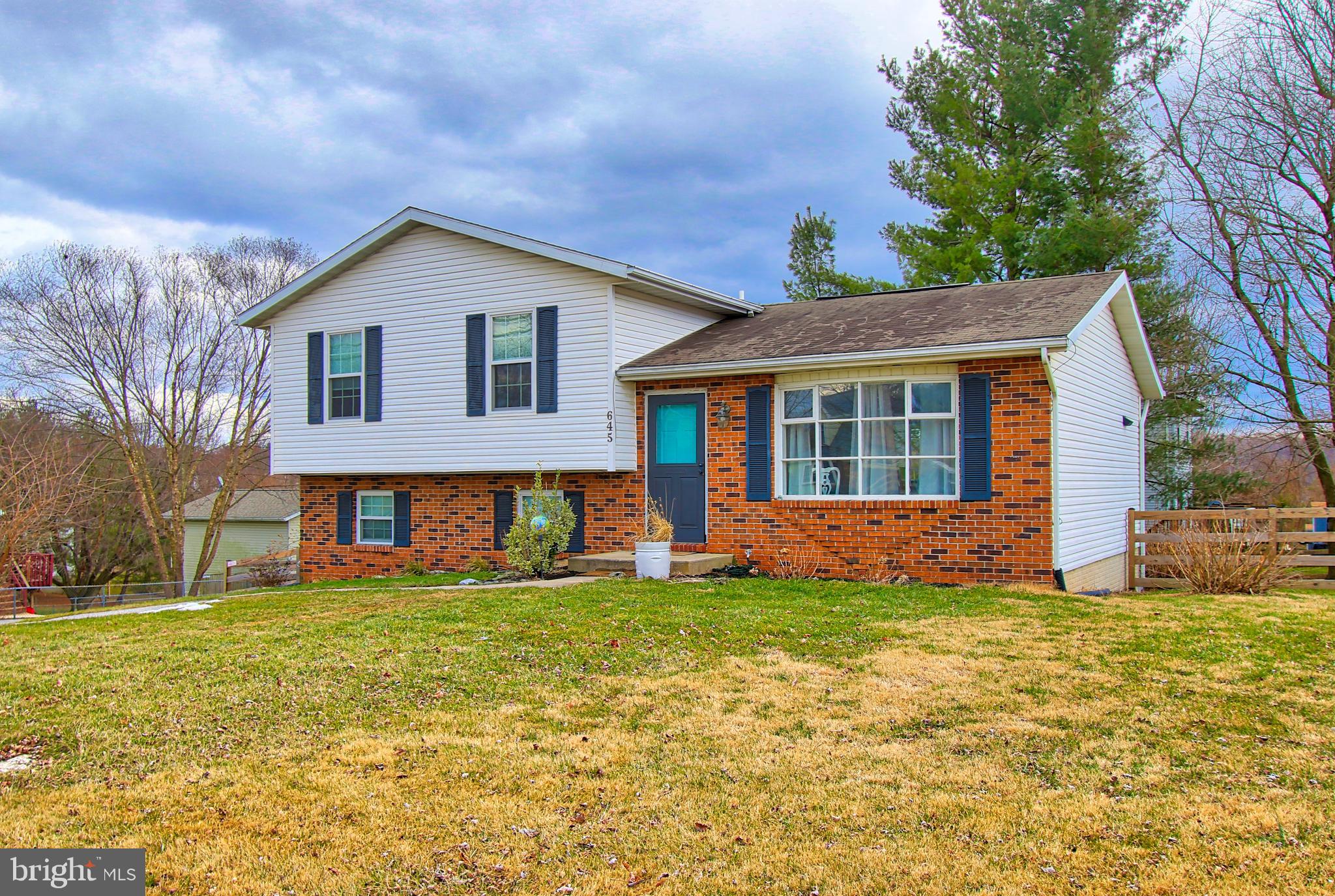 645 Uniontown Road Westminster, MD 21158 - Photo 2 of 38 Gallery Image 2
