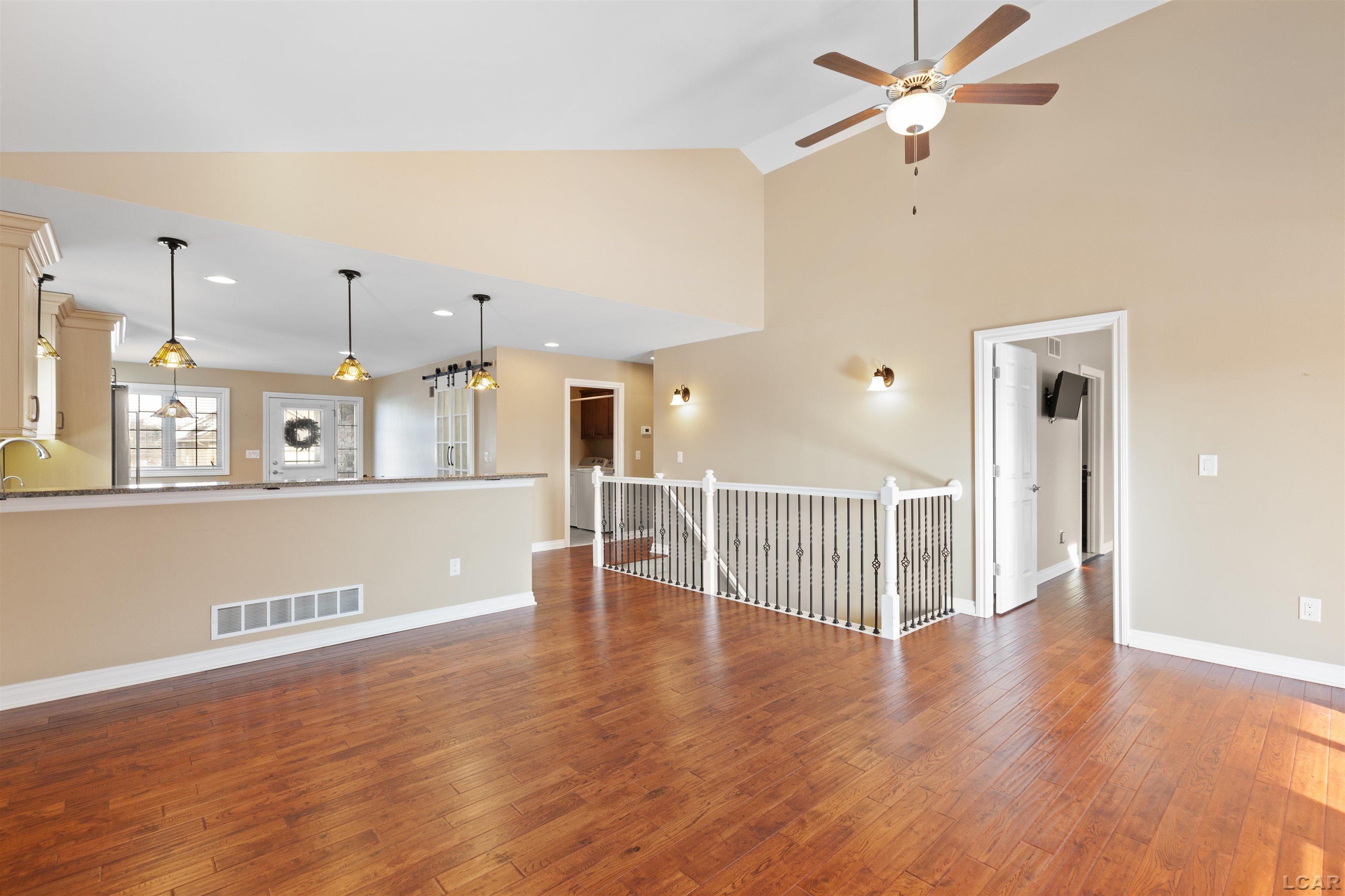 1018 Ridgeview Drive Tecumseh, MI 49286 - Photo 11 of 35 50196292-dfd116a5-8d9a-44c5-8b58-4b85019d389e.JPG