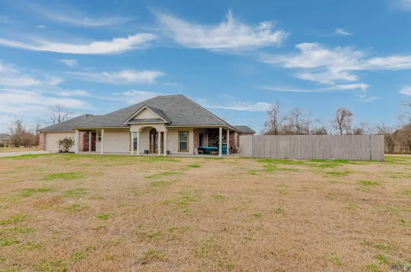 $367,000 | 4632 McKenzie Lane, Brusly, LA 70719