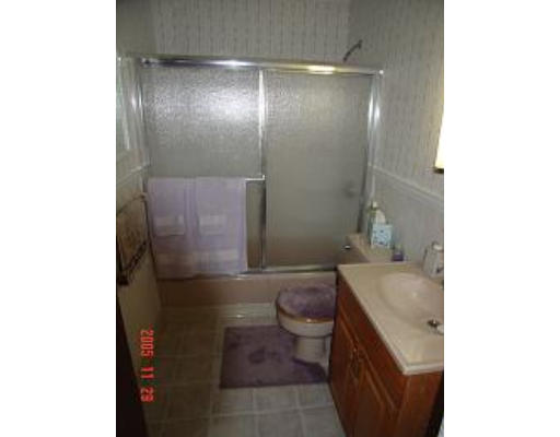 18 Meade Road North Reading, MA 01864 - Photo 8 of 13 Gallery Image 8
