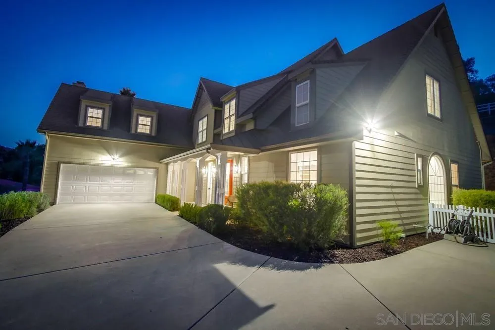 2543 Daisy Lane Fallbrook, CA 92028 - Photo 13 of 74