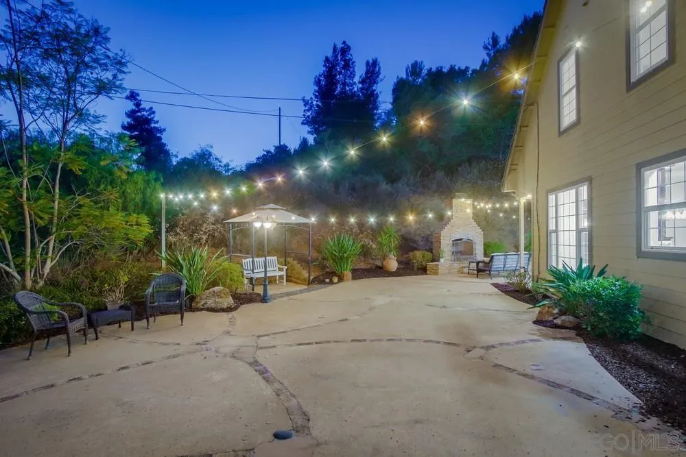 2543 Daisy Lane Fallbrook, CA 92028 - Photo 18 of 74