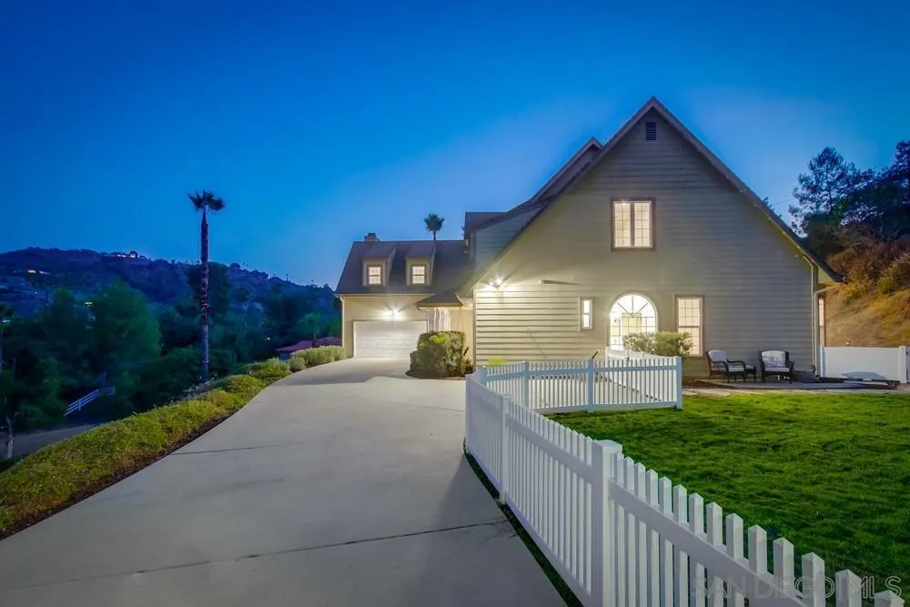 2543 Daisy Lane Fallbrook, CA 92028 - Photo 25 of 74