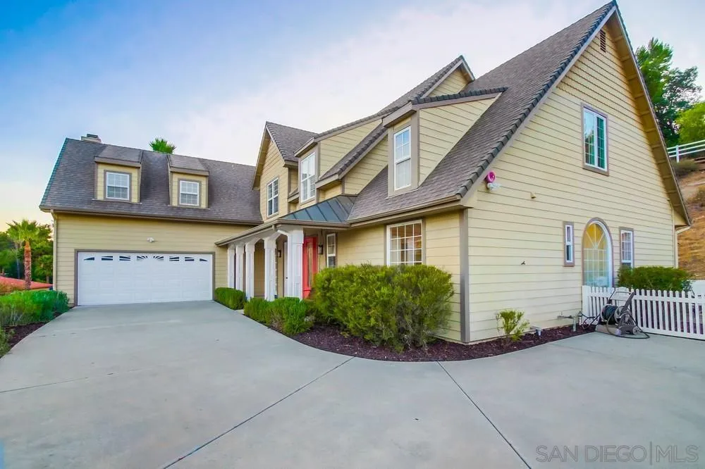 2543 Daisy Lane Fallbrook, CA 92028 - Photo 67 of 74 a view of a white building among the street