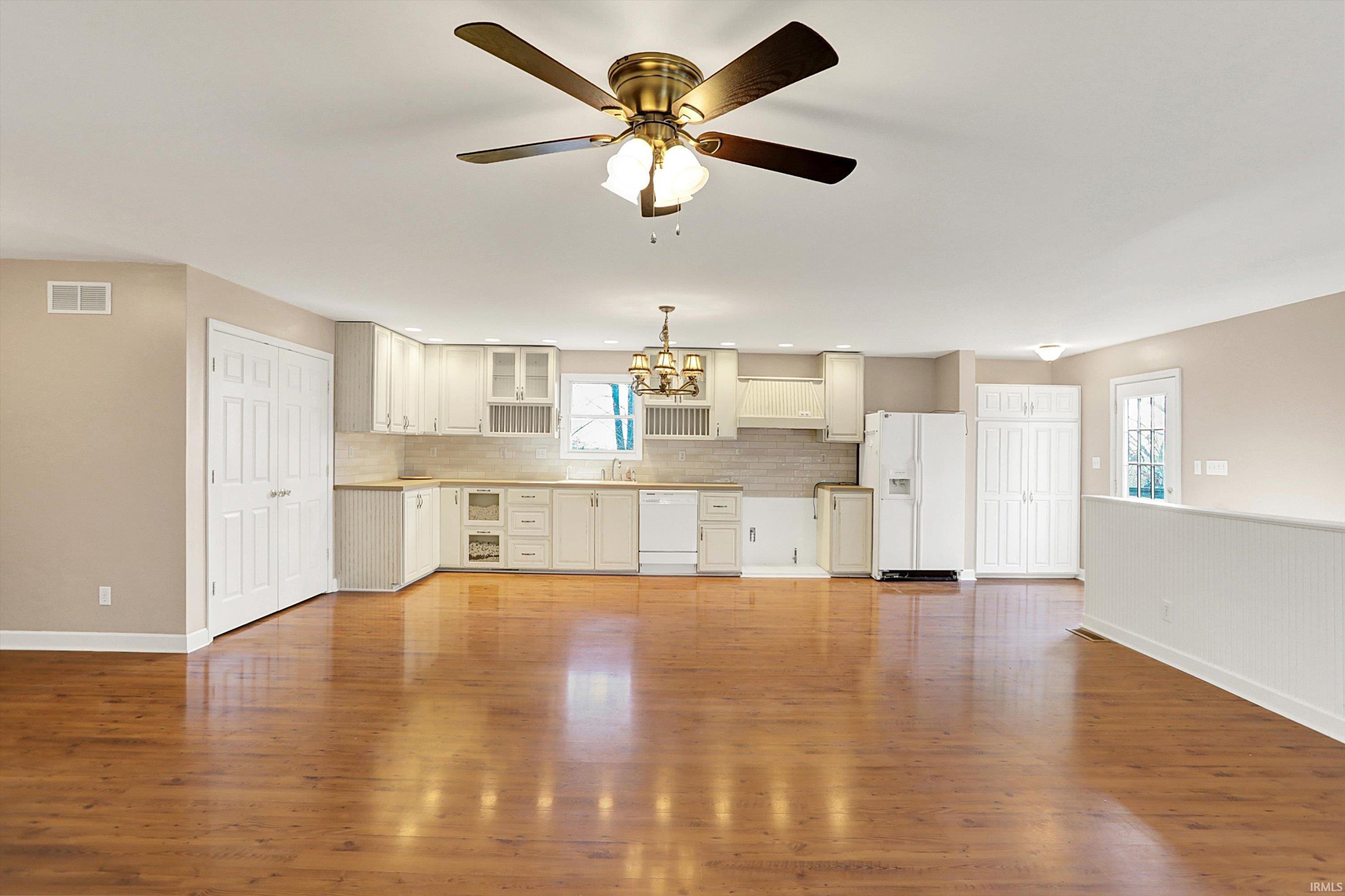 677 Manger Road Boonville, IN 47601 - Photo 7 of 36