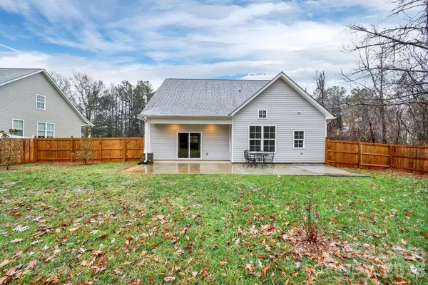 $2,499 | 10615 Forest Drive, Matthews, NC 28105