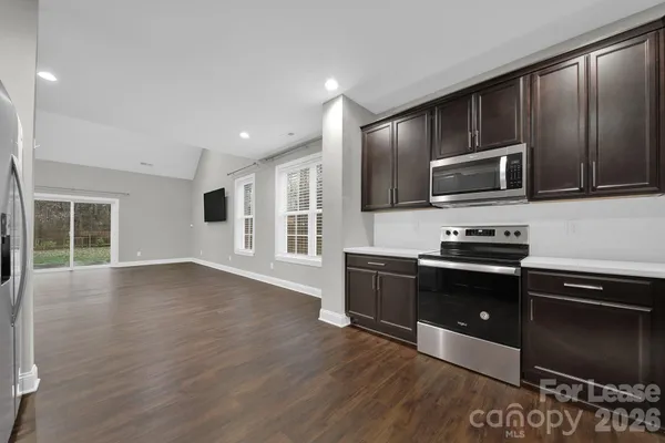 $2,499 | 10615 Forest Drive, Matthews, NC 28105