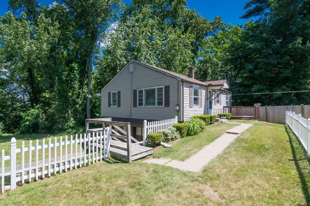 1466-1468 Page Boulevard Springfield, MA 01104 - Photo 29 of 42