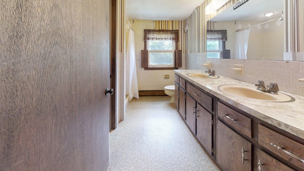80 Burgess Avenue Rochester, MA 02770 - Photo 19 of 30