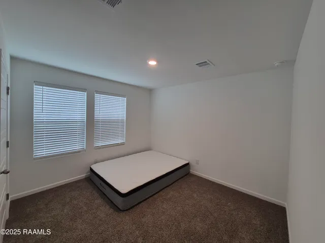 $2,300 | 718 Aleppo Lane, Zachary, LA 70791