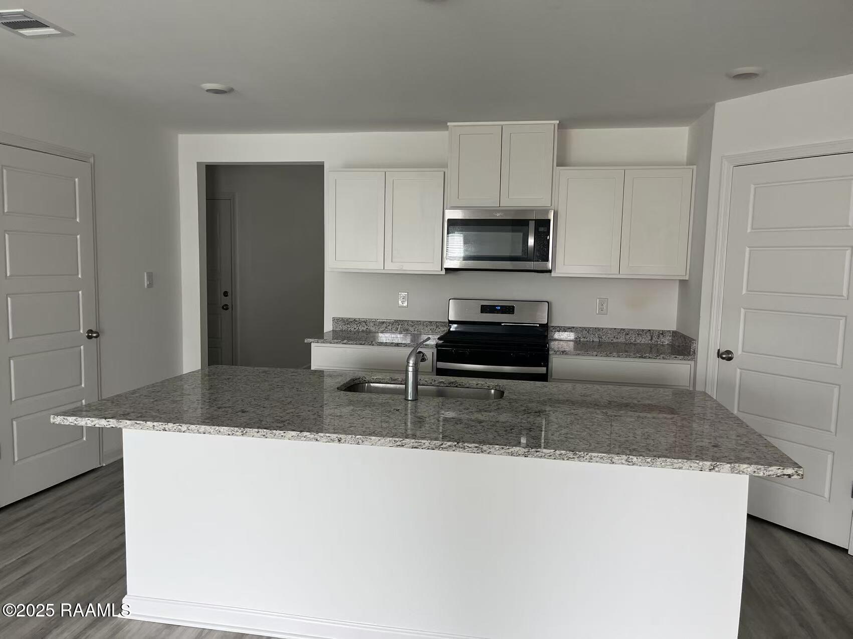 718 Aleppo Lane Zachary, LA 70791 - Photo 4 of 14 e955a045ab797e2bbc7ded67f734306d