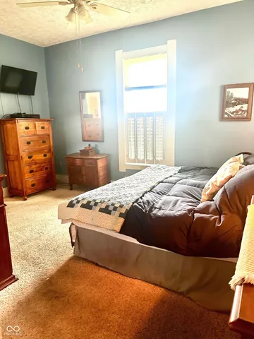 $299,000 | 317 Highway 44, Franklin, IN 46131