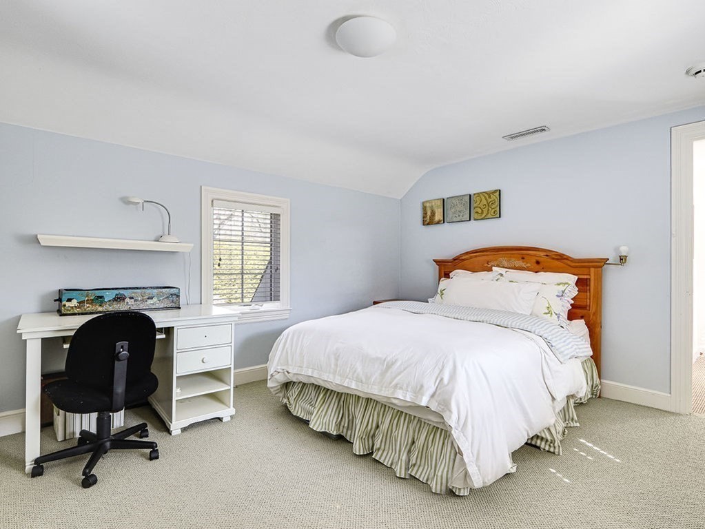 21 Littlefield Road Newton, MA 02459 - Photo 24 of 37