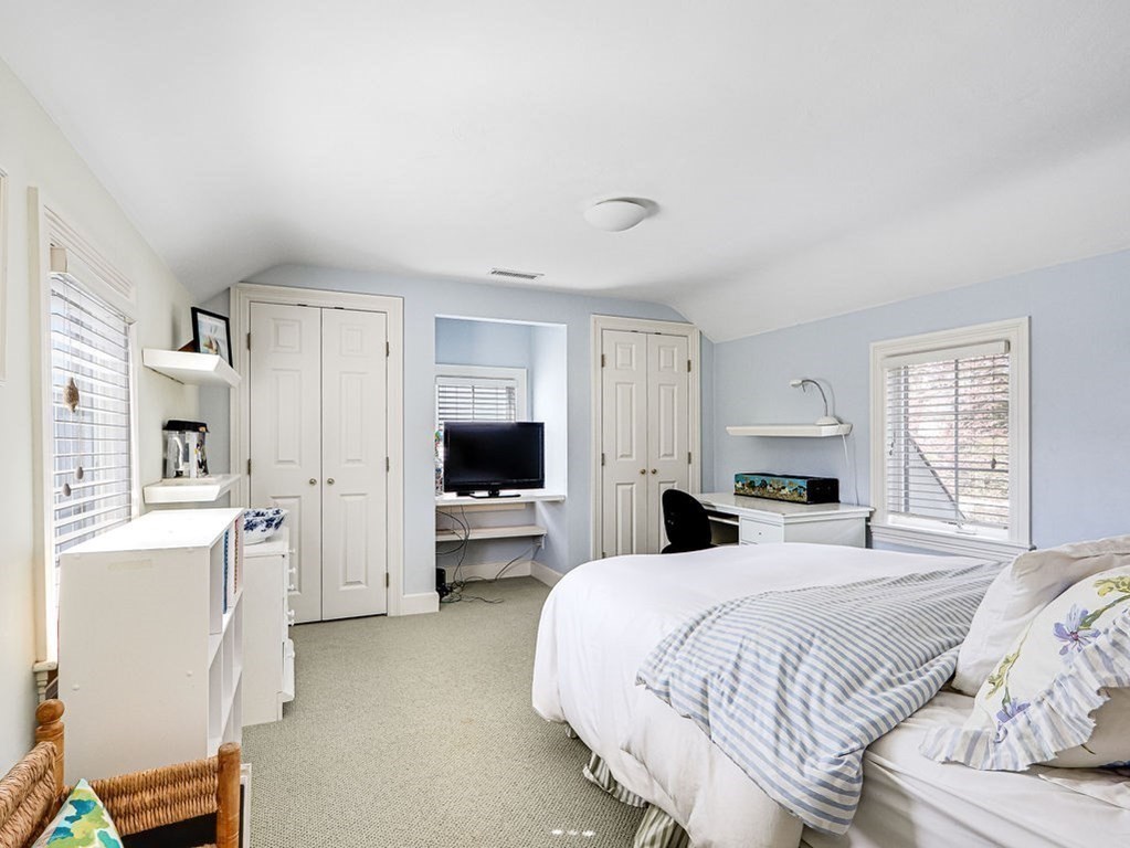21 Littlefield Road Newton, MA 02459 - Photo 26 of 37