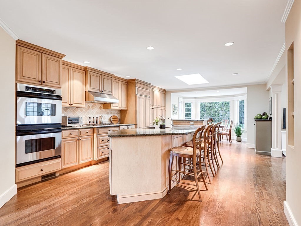 21 Littlefield Road Newton, MA 02459 - Photo 5 of 37